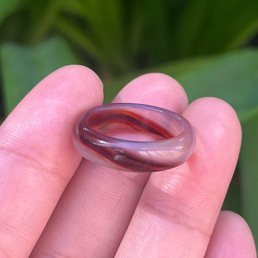 Size 6.5 burgundy color banded‎ agate band ring